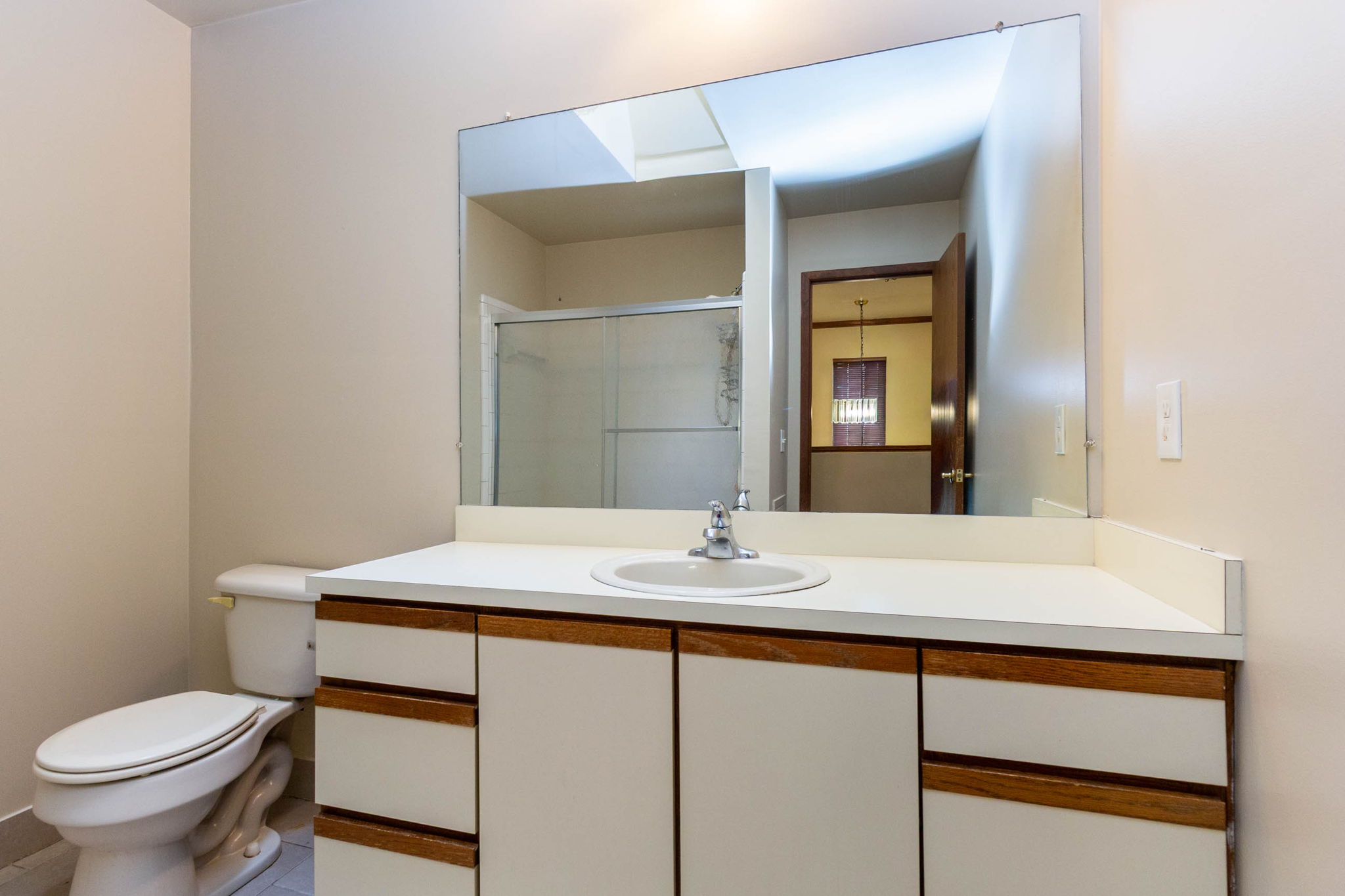 Full bath vanity
